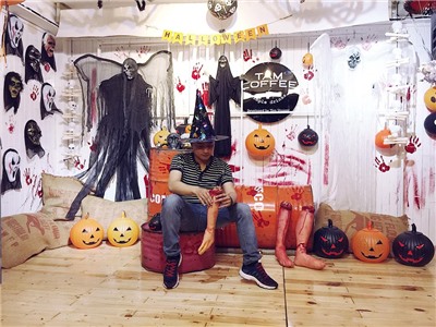 Sống ảo nghìn tấm với View Halloween ma mị tại Tâm Coffee